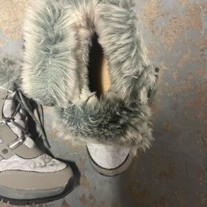 BearPaw Gray Winter Boots with Faux Fur
